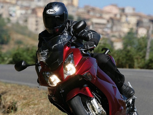 Катание на мотоцикле в Астрахани. ULTRA ПОДАРКИ. Купить катание на мотоцикле в Астрахани. Попробовав езду на мотоциклах, вы получите порцию адреналина и невероятные эмоции. Сервис: UltraPodarki.ru 8 800 505 95 30.. Катание на мотоцикле в Астрахани, прокат мотоциклов Астрахань, катание на мотоциклах, прокат мотоцикла, езда на мотоцикле Астрахань, езда на мотоцикле, мотопрогулка Астрахань, мотопрогулка