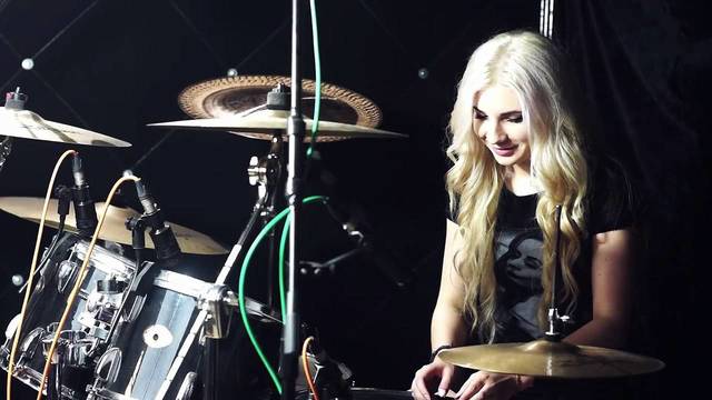 Купить игру на барабанах в Астрахани. Сервис Ultra Подарки. Хотите играть на барабанах? Купите сертификат на обучение игре на барабанах в Астрахани. Сервис UltraPodarki.ru 8 800 505 95 30. Игра на барабанах, уроки игры на барабанах, обучение игре на барабанах, барабан обучение, играть на барабанах, игра на барабанах сертификат, уроки на барабанах, игра на барабанах в Астрахани, уроки игры на барабанах в Астрахани, барабаны цена Астрахань, уроки на барабанах в Астрахани