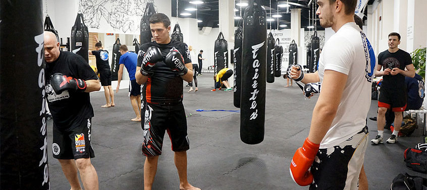 Смешанные единоборства в Астрахани. Сервис Ultra Подарки. Купить подарочный сертификат на смешанные единоборства в Астрахани. Опытные инструкторы обучат вас ММА. Сервис UltraPodarki.ru 8 800 505 95 30. Смешанные единоборства, бои без правил, ММА, смешанные единоборства в Астрахани, UFC, смешанные боевые искусства, бои без правил Астрахань, UFC Астрахань, смешанные боевые искусства Астрахань, ММА Астрахань, занятия ММА Астрахань
